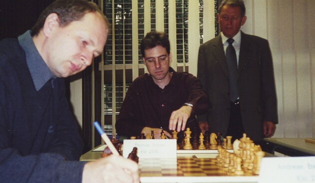 Blindsimultan gegen Dr. Hübner