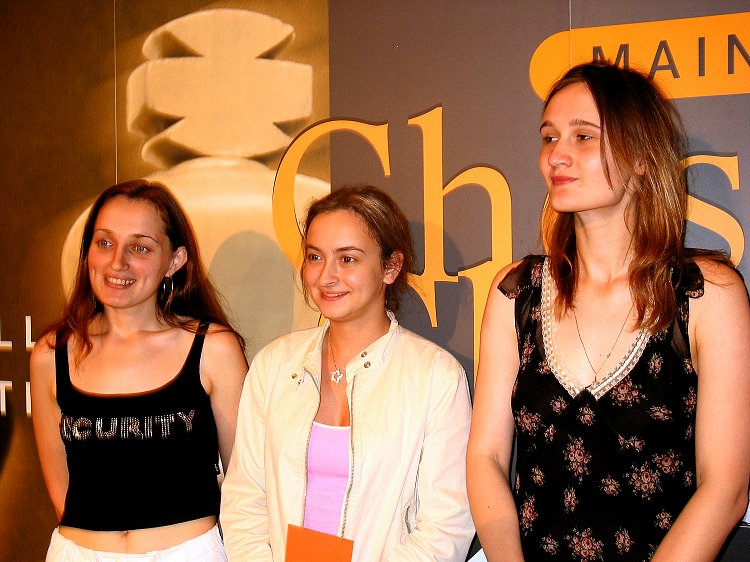 Damenwertung: Inna Gaponenko, Antoaneta Stefanowa, Viktorija Cmilyte