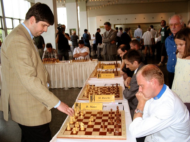 Chess Classic Mainz 2004: Simultan Swidler
